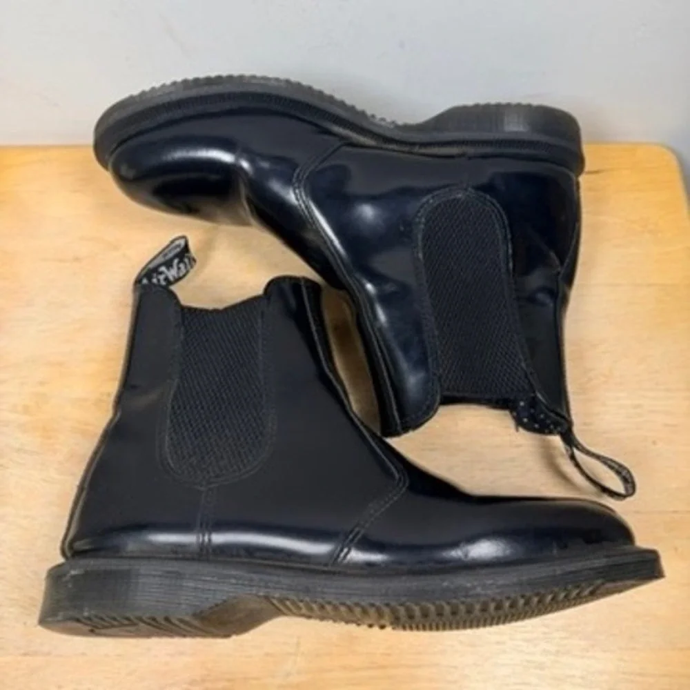 Dr Martens Flora Patent‎ Leather Chelsea Boot Pull On Ankle Black Womens 7 Black